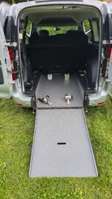 Dacia DACIA DOKKER Behinderten KFZ Rollstuhltran... - Dacia Dokker von privat