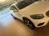 Mercedes-Benz GLC 300 4MATIC Autom. - - Mercedes-Benz GLC 300 in Kassel