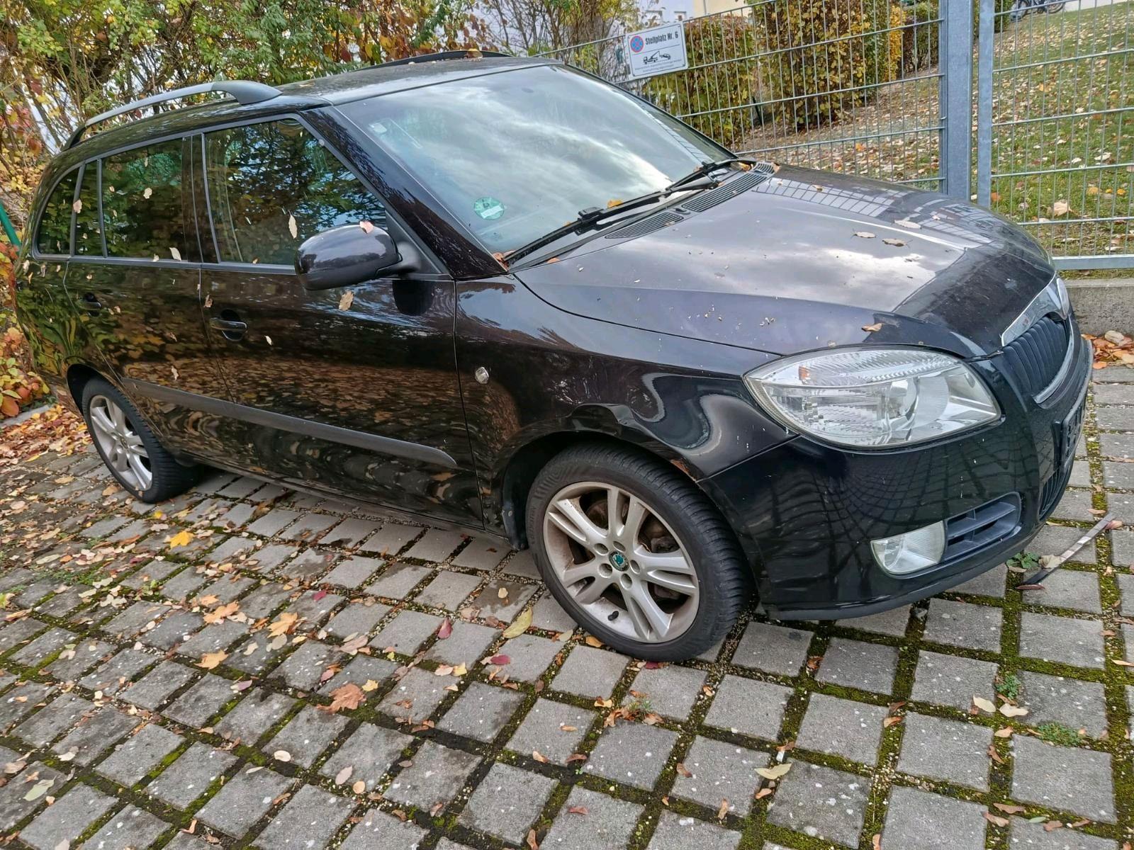 Skoda Fabia 2008 — rear view