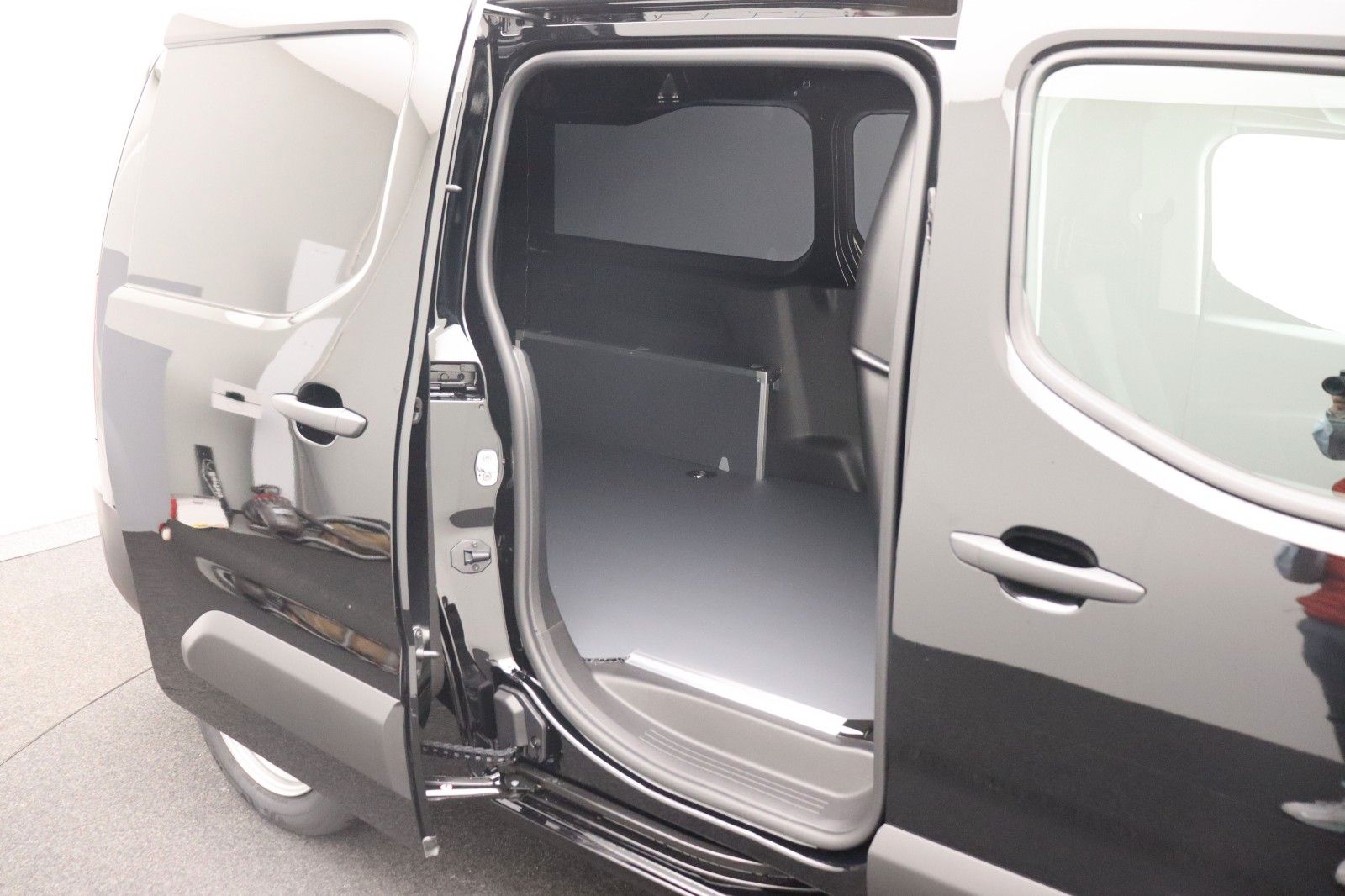 Fahrzeugabbildung Fiat Doblo Serie 3 L2 Heavy KaWa 1.5 BlueHDi AT8