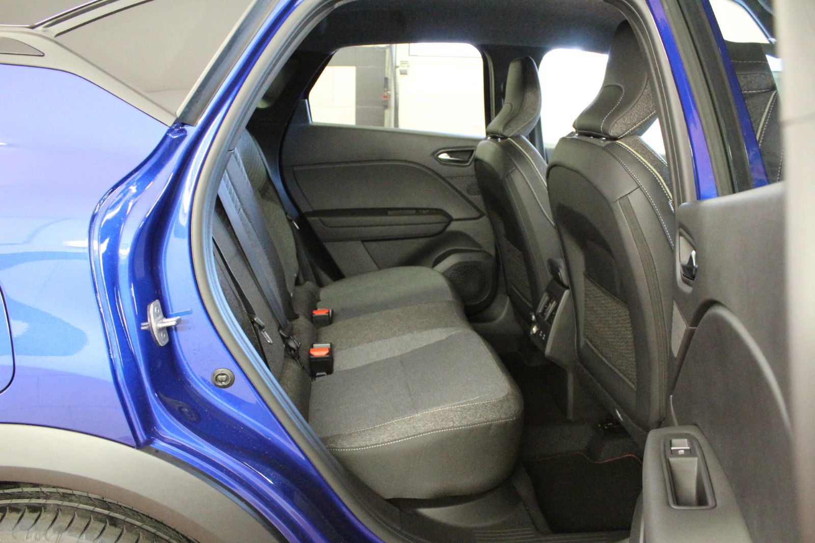 Fahrzeugabbildung Renault Captur Full Hybrid E-Tech 160 Techno *Winterp.*