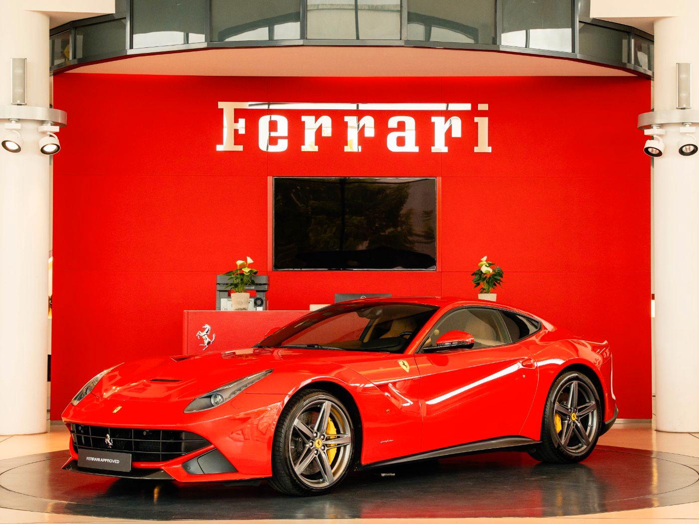 Ferrari F12 Berlinetta Carbon-Paket-Cockpit*Lift*JBL*