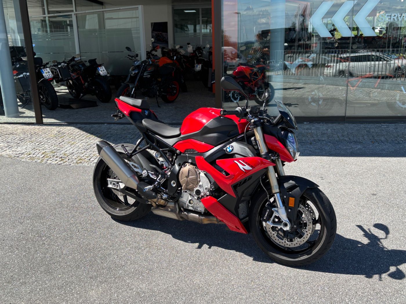 Fahrzeugabbildung BMW S 1000 R 3 Pakete, Carbonräder, Frästeile
