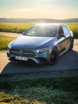 Mercedes-Benz A 200 - AMG LINE - Night Paket - MBUX/Multibeam 