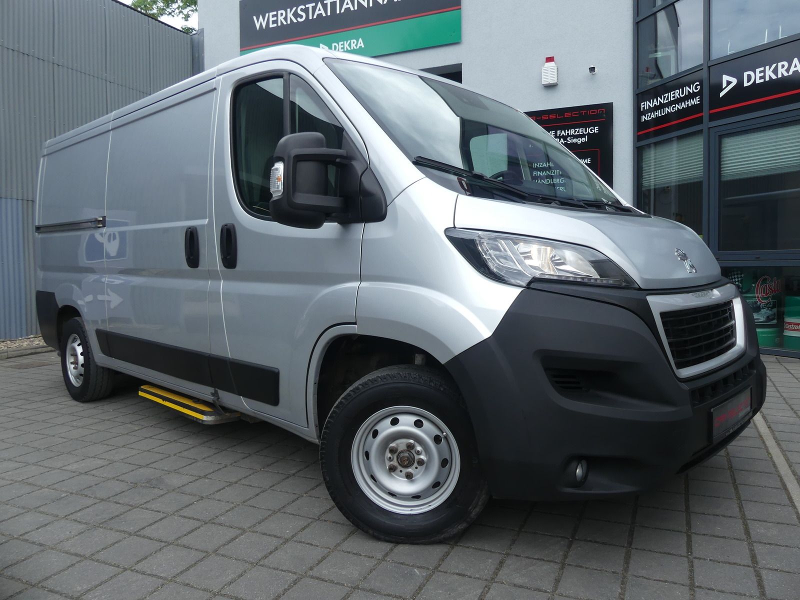 Peugeot Boxer Kasten 330 L2H1 Premium HDi WÜRTH