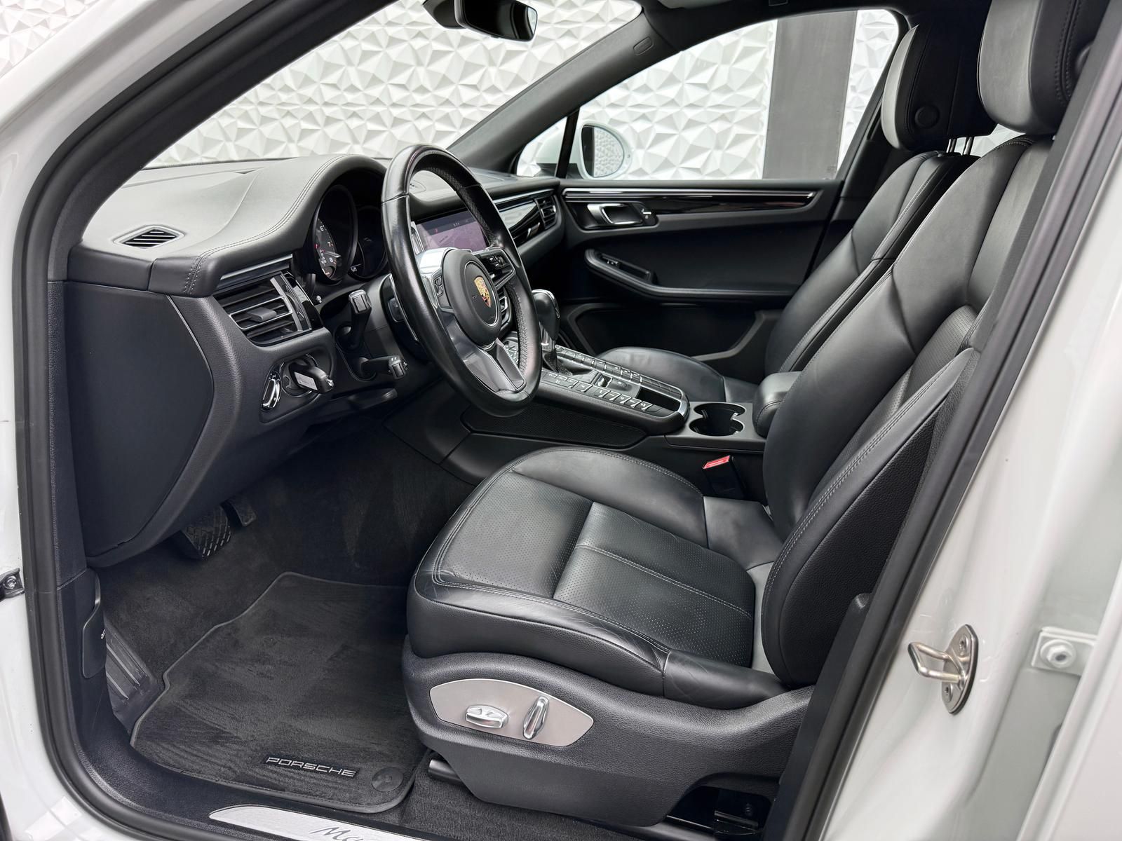 Fahrzeugabbildung Porsche S APPROVED*PDLS+*PASM*ACC*LUFT*PANO*RCAM*PPF*DAB