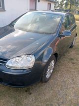 Volkswagen VW Golf 5, 1.6 L Benzin, 102 PS - Volkswagen Golf: 102 Ps