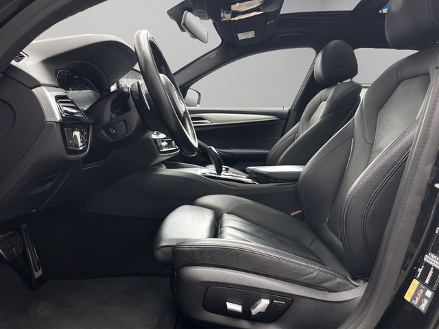 Foto Nummer 9: BMW 530e
