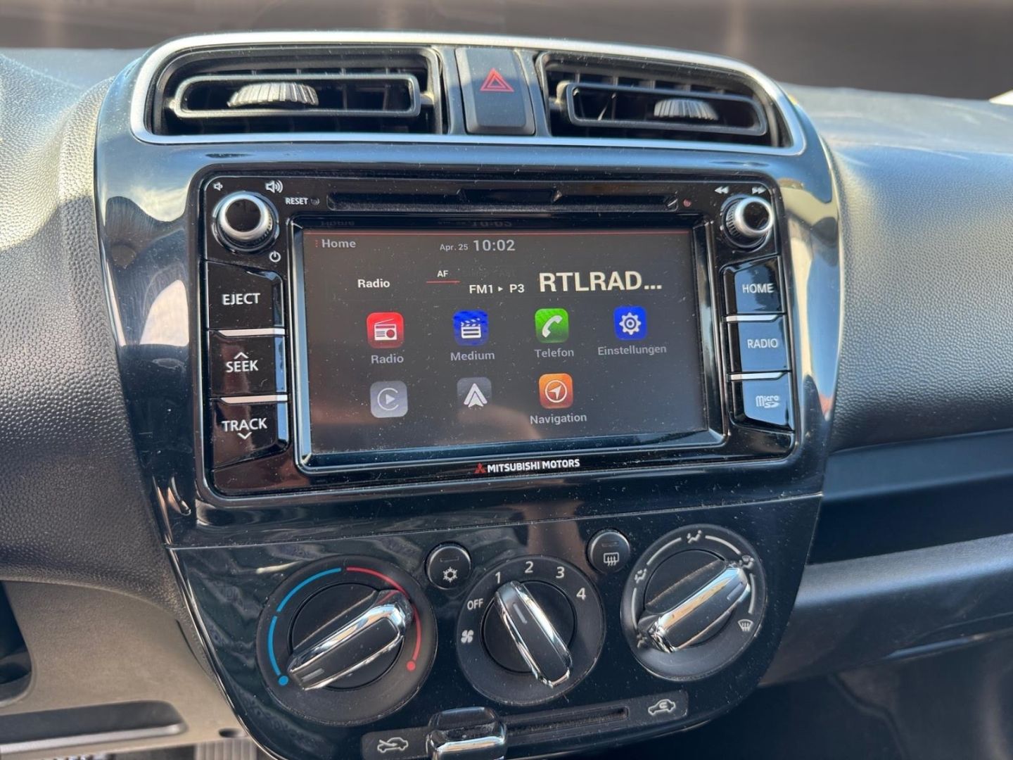 Fahrzeugabbildung Mitsubishi Space Star Top LED Automatik Apple CarPlay Klima