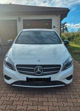 Mercedes-Benz A 220d 4MATIC- LED-PANO-KAMERA-18ZOLL - Mercedes-Benz A 220 aus 2014
