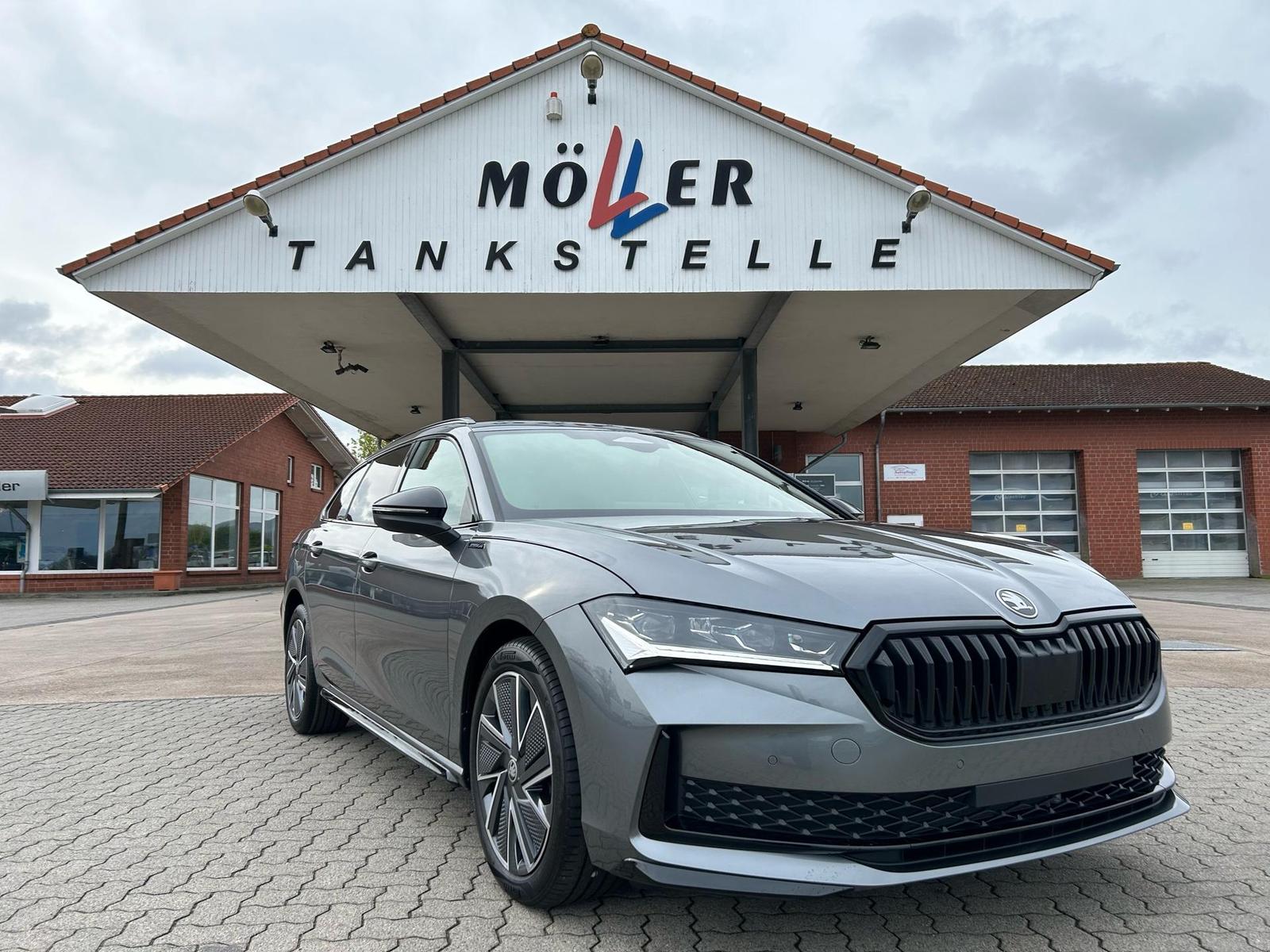 Skoda Superb Combi Sportline 2.0 TDI DSG 4x4 / Stan...