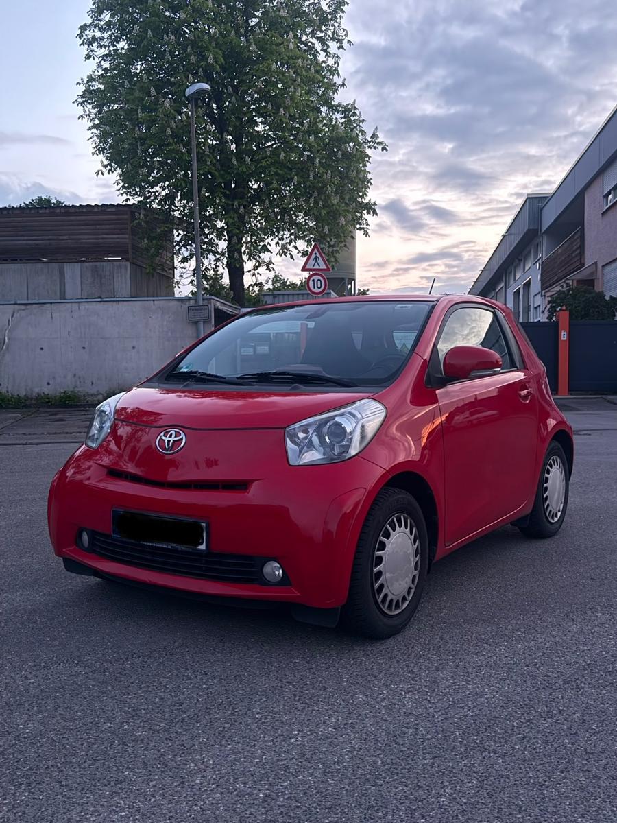 Toyota IQ + 1,0-l-VVT-i Multidrive