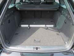 SKODA Superb Combi 2.0 TDI Sportline 4x4 Nav Pan Sthzg SKODA Superb Combi 2.0 TDI Sportline 4x4 Nav Pan Sthzg