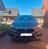 BMW 218d Active Tourer Aut. Advanced LED Navi SH - BMW 218 Active Tourer von privat