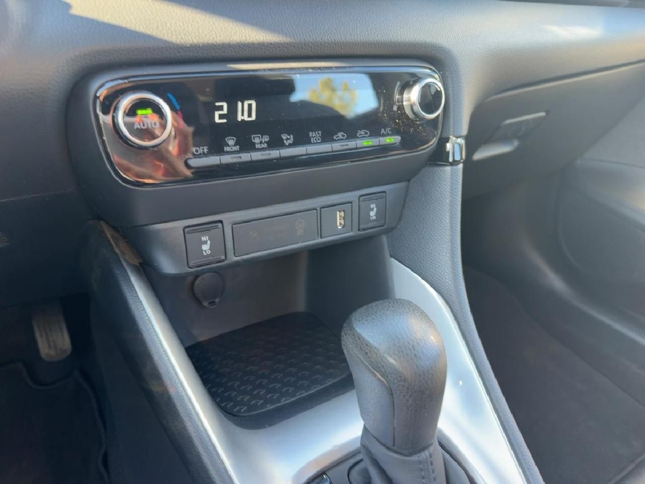 Fahrzeugabbildung Toyota Yaris 1,5 Hybrid Club *AHK+SHZ+Comfortpaket