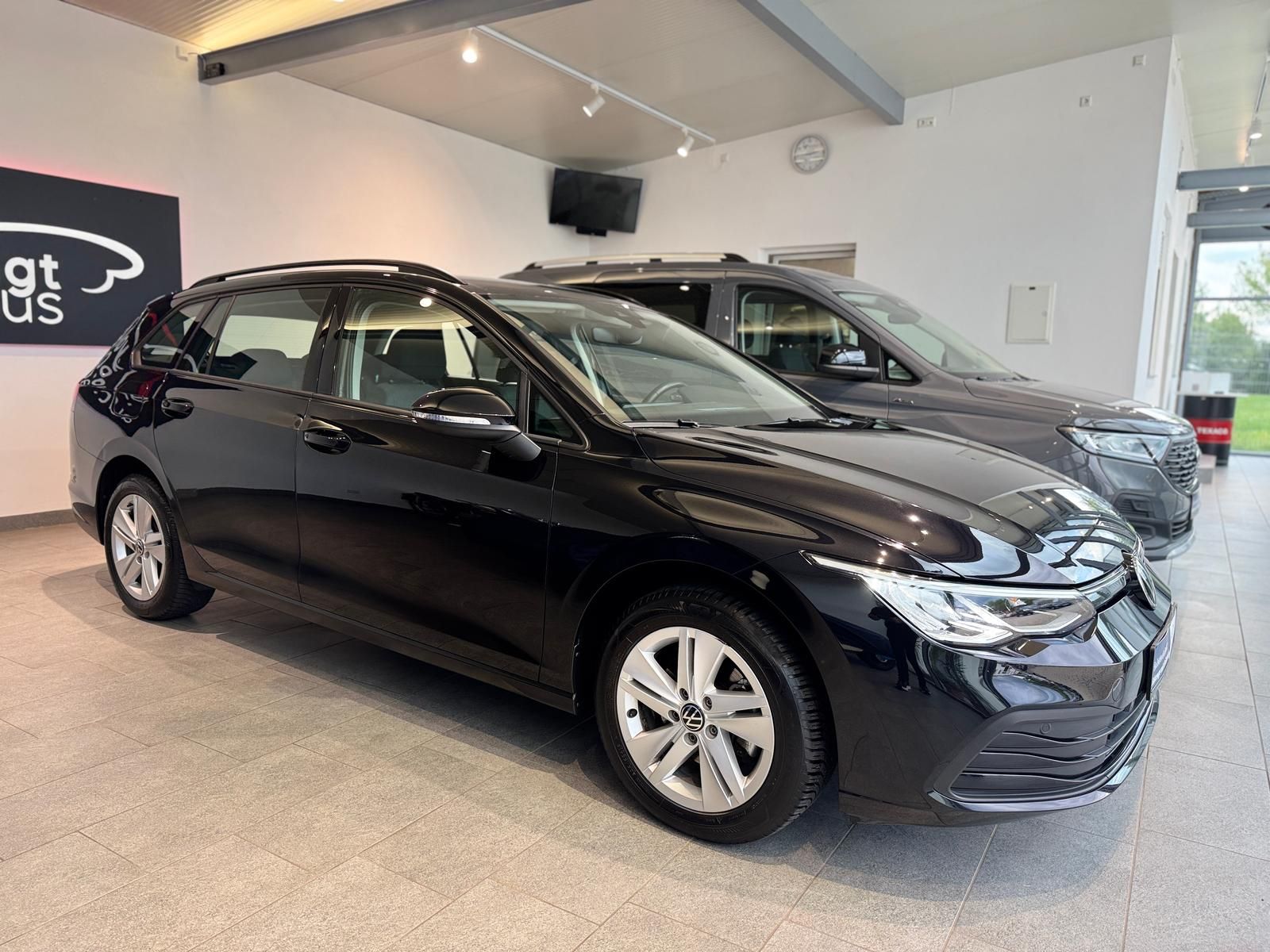Volkswagen Golf 8 Variant 1.0 TSI DSG ACC LED Navi imagem 3