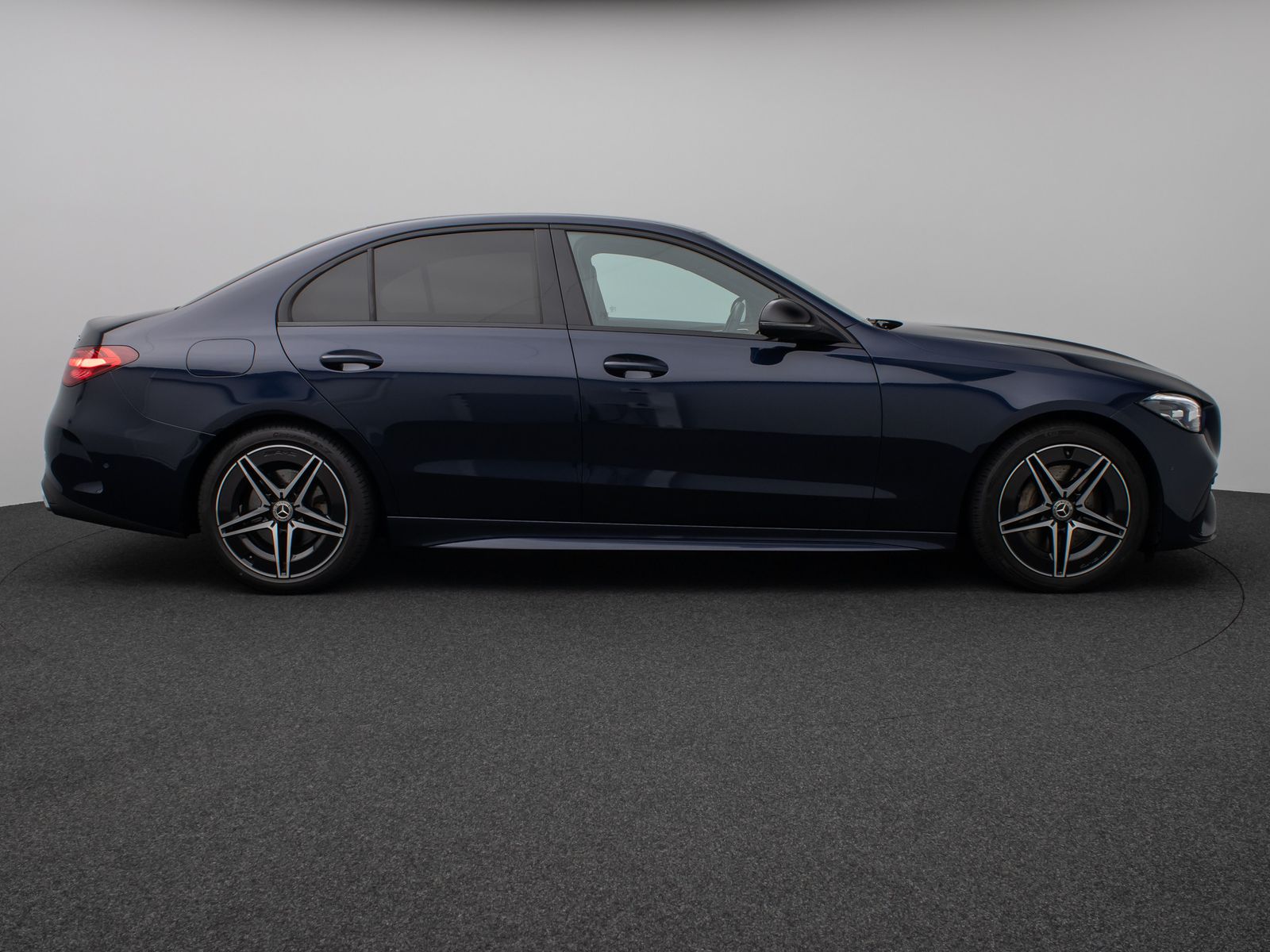Fahrzeugabbildung Mercedes-Benz C 200 4Matic AMG Burmester Kamera Garantie 12/28