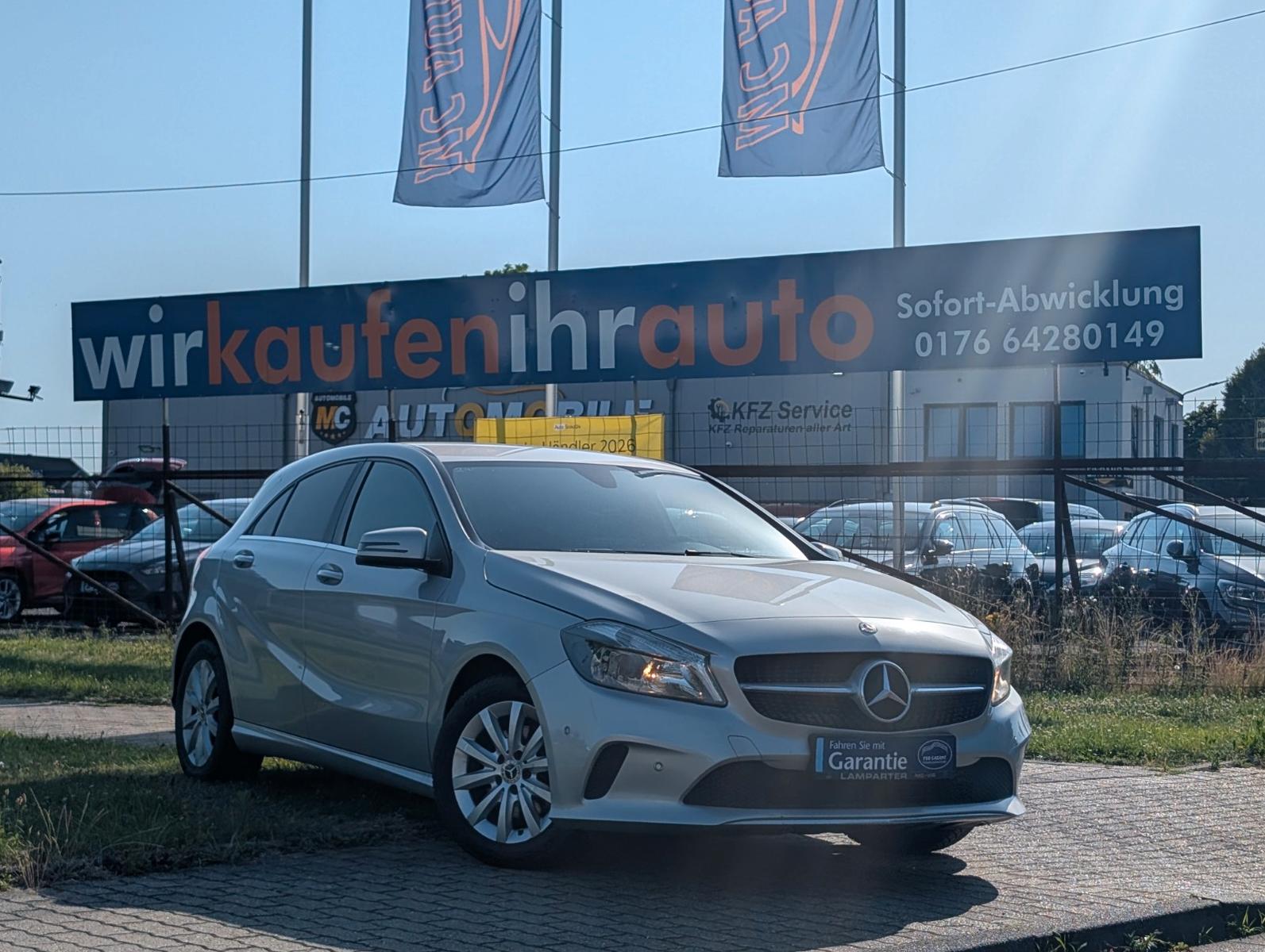 Mercedes-Benz A 180 A A 180 BlueEfficiency*TEILLEDER*TEMPOMAT