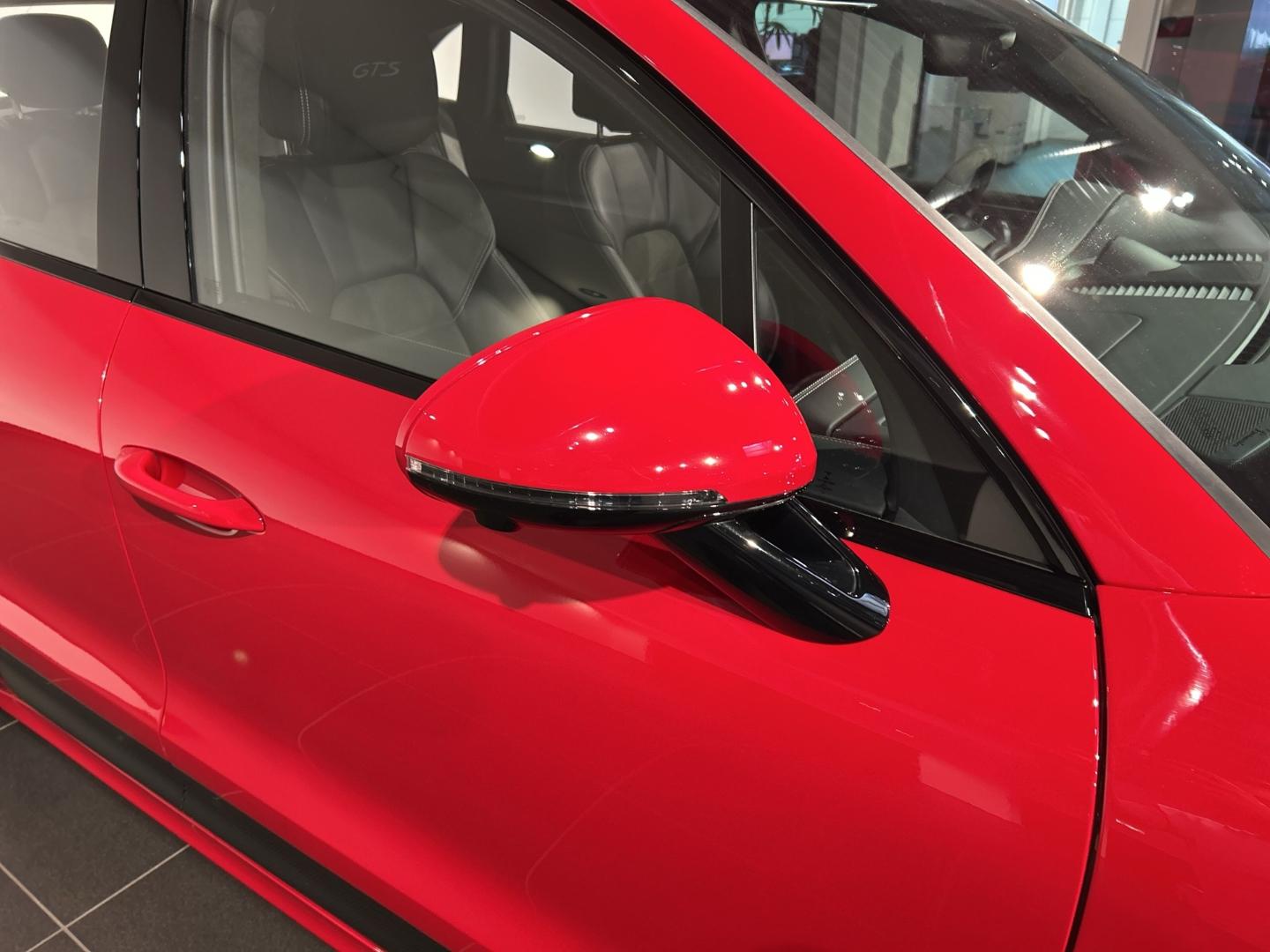 Porsche Macan GTS Burmester Surround-View Rückfahrkamera