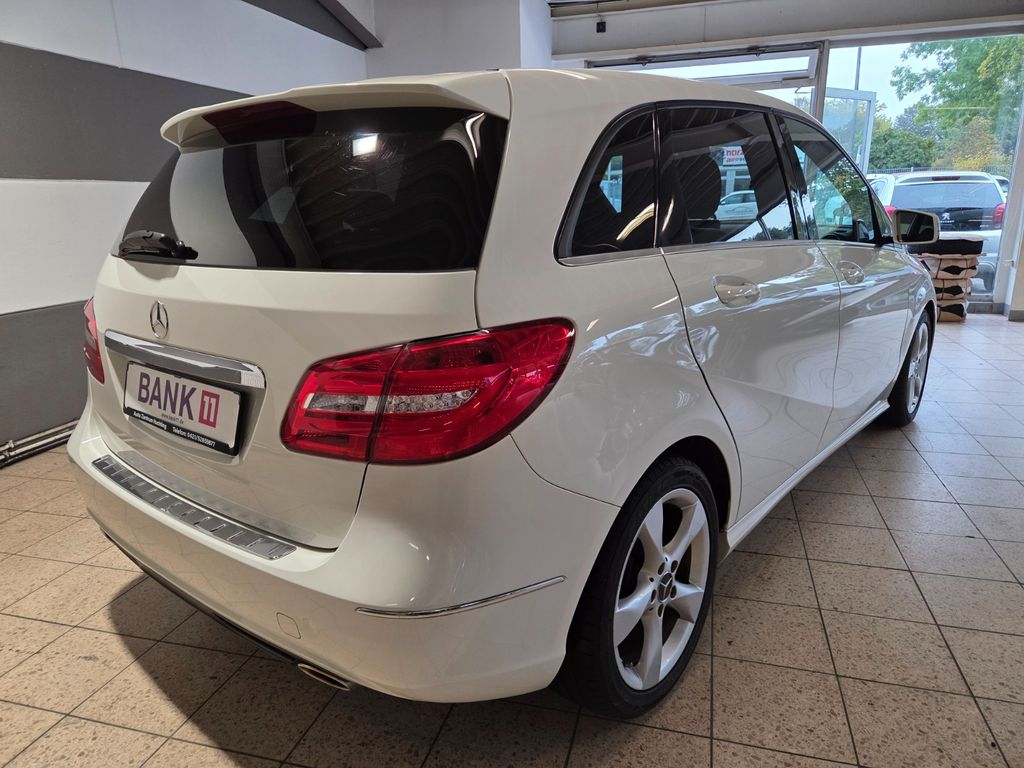 Mercedes-Benz B 180 B B 180 BlueEFFICIENCY HU AU NEU – Ansicht 7