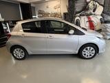Toyota Yaris Life 1.33 DUAL VVT-i LIFE KLIMA NAVI CAM - Toyota Yaris: 1.3