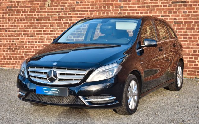 Mercedes-Benz B 180 CDI NAVI LED BIXENON PDC