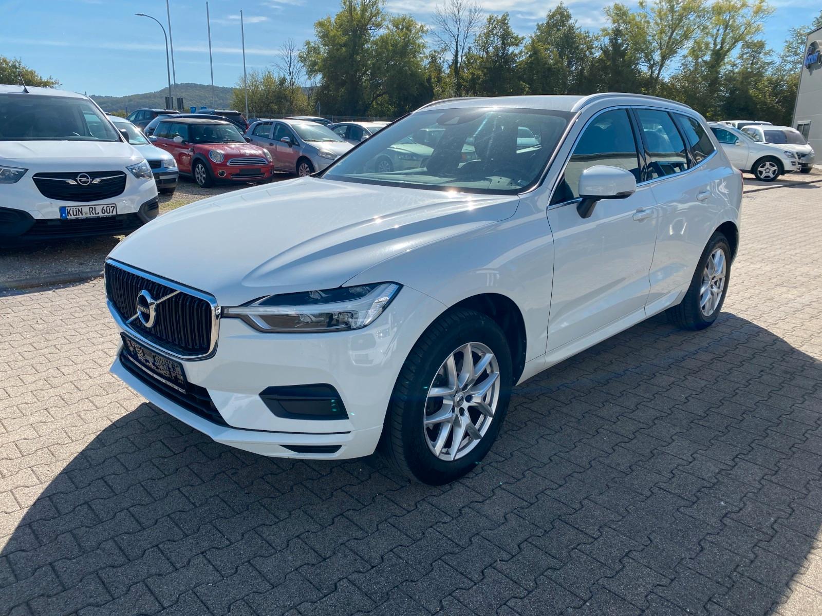 Volvo XC60 Momentum Pro 2WD