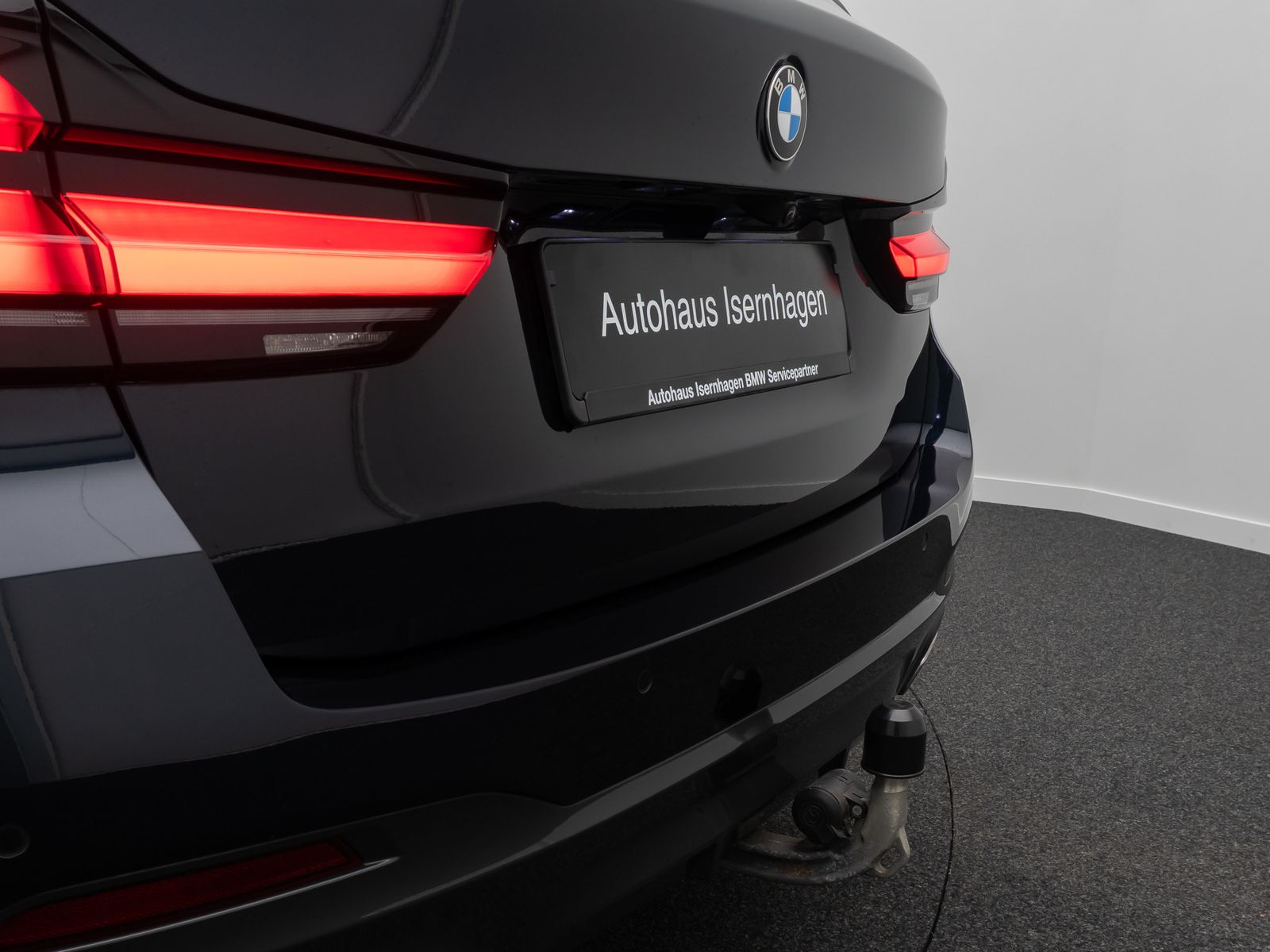 Fahrzeugabbildung BMW 530d  M Sport HUD DAB 4*Klima Laser Kamera Pano