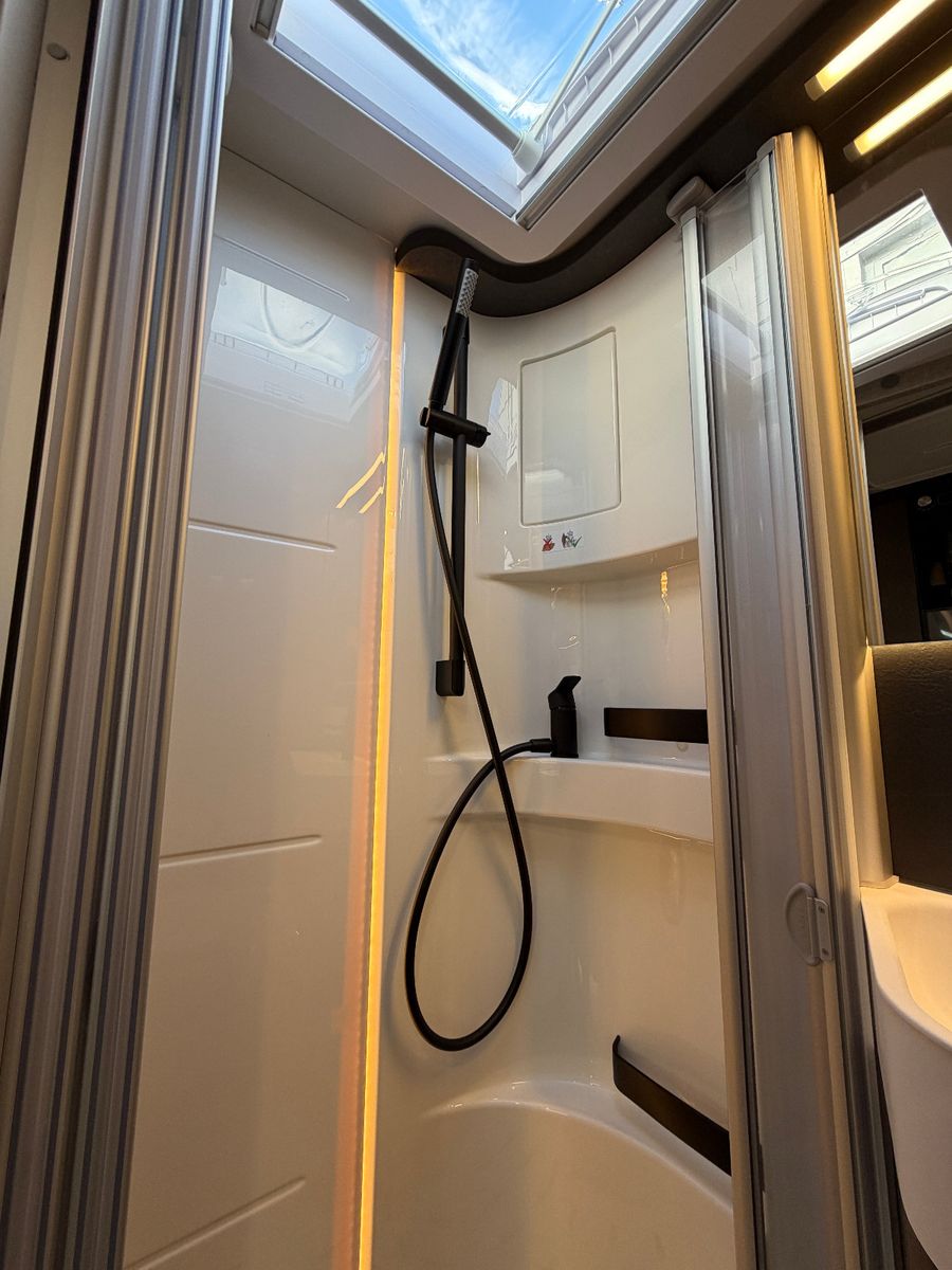 Fahrzeugabbildung HYMER / ERIBA / HYMERCAR ML-T 580 - Crosstrail - Modell 2027