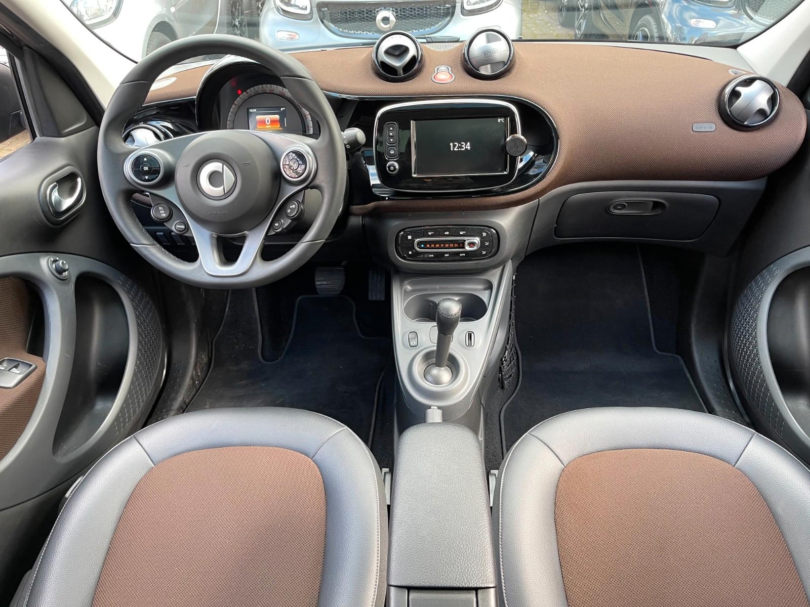 Smart fortwo TWIN perfect*PANO*LEDER*SHZ*NAVI*KAM
