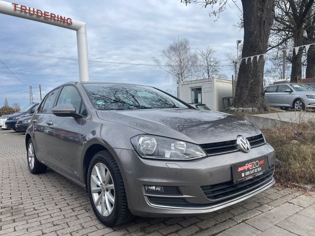 Volkswagen Golf VII Lim. Lounge EURO6*PDC,V+H*SHZ*AHK*