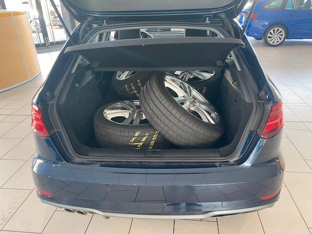 Fahrzeugabbildung Audi A3 Sportback 35 TFSI S-LINE LED/SPORT/SHZ/PDC