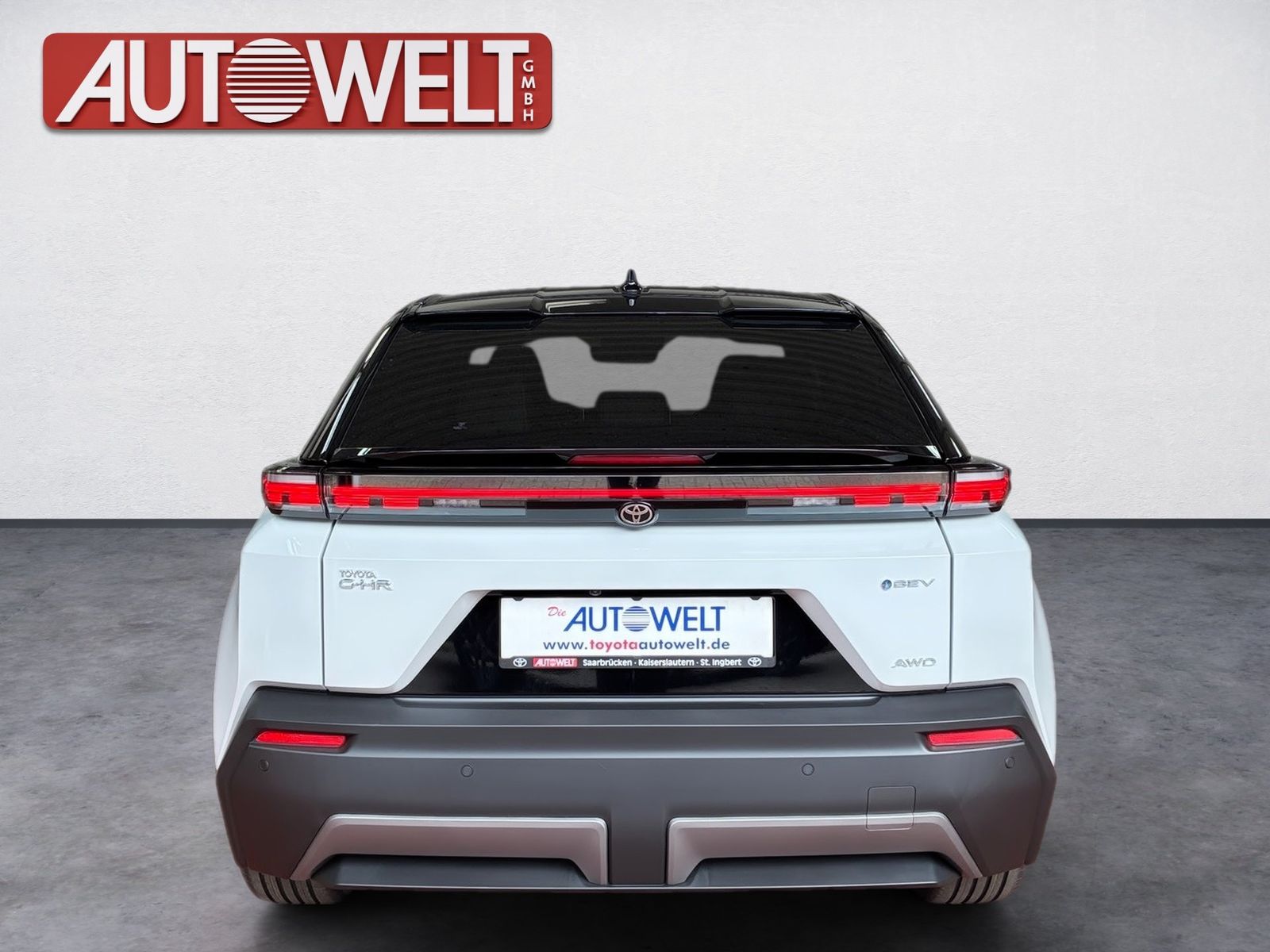 Fahrzeugabbildung Toyota C-HR+ Lounge 4x4 AWD 77KW, 360,Navi,SHZ,el.Heck