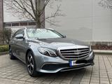 Mercedes-Benz E 220 d T Avantgarde | LED | Navi | AHK | TÜVneu