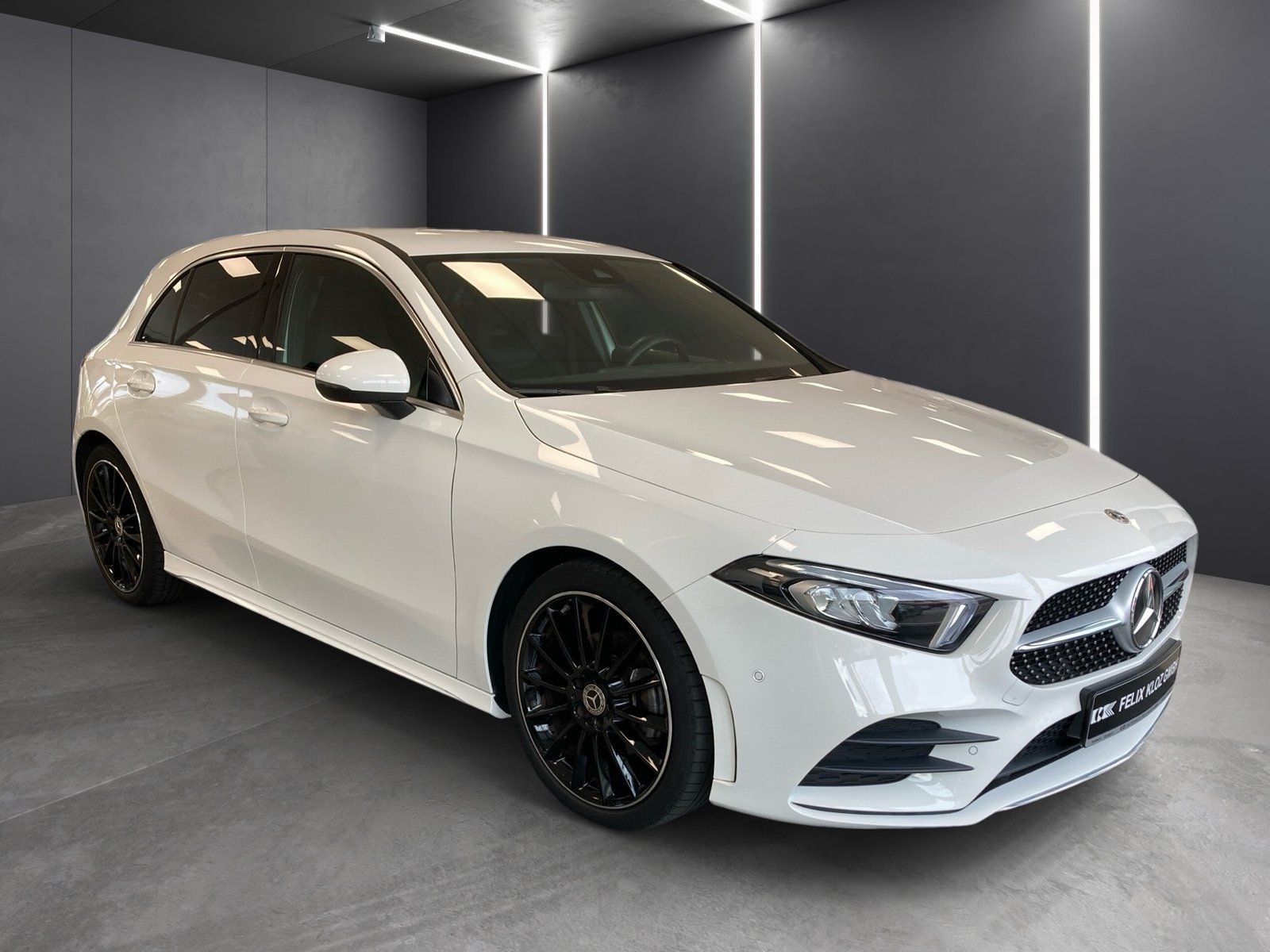 Fahrzeugabbildung Mercedes-Benz A 200 AMG*19"*LED*Kamera*Sound*CarPlay*MBUX-HI*