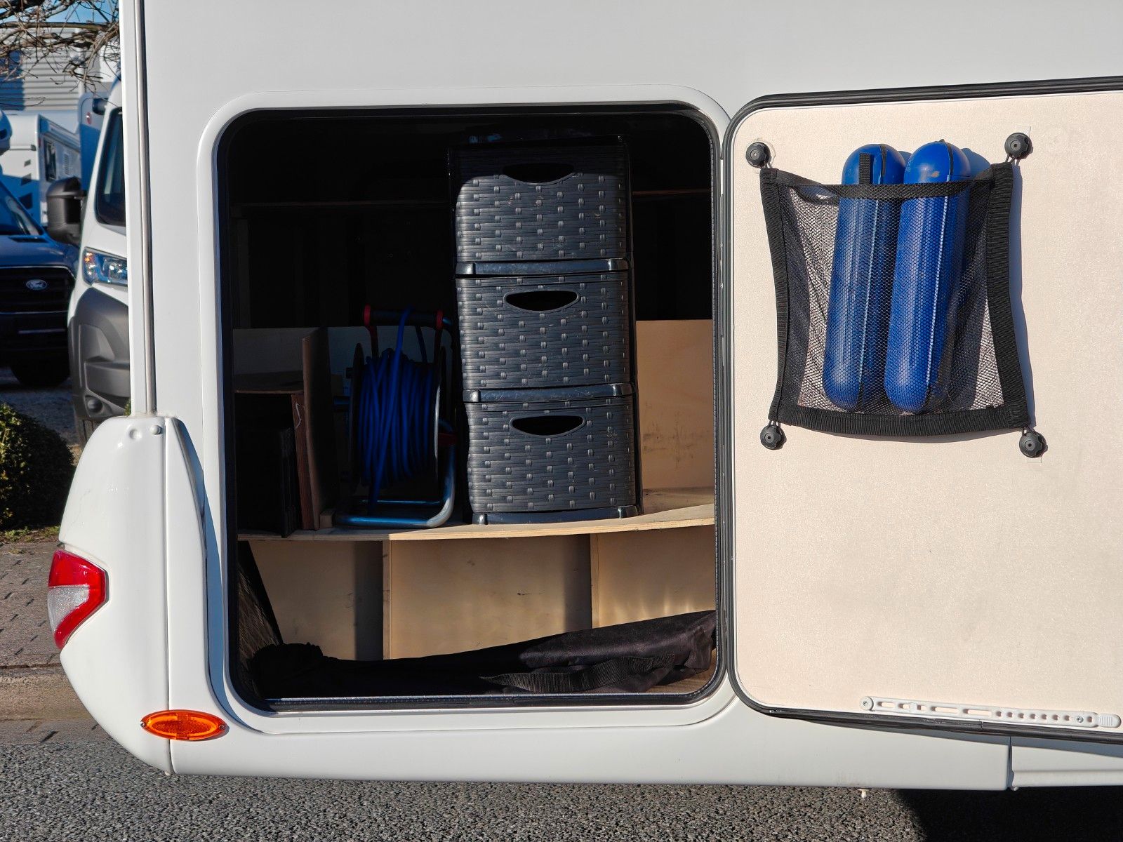 Fahrzeugabbildung XGO Dynamic 99 P + Hubbett, Solar, SAT, TV, Markise