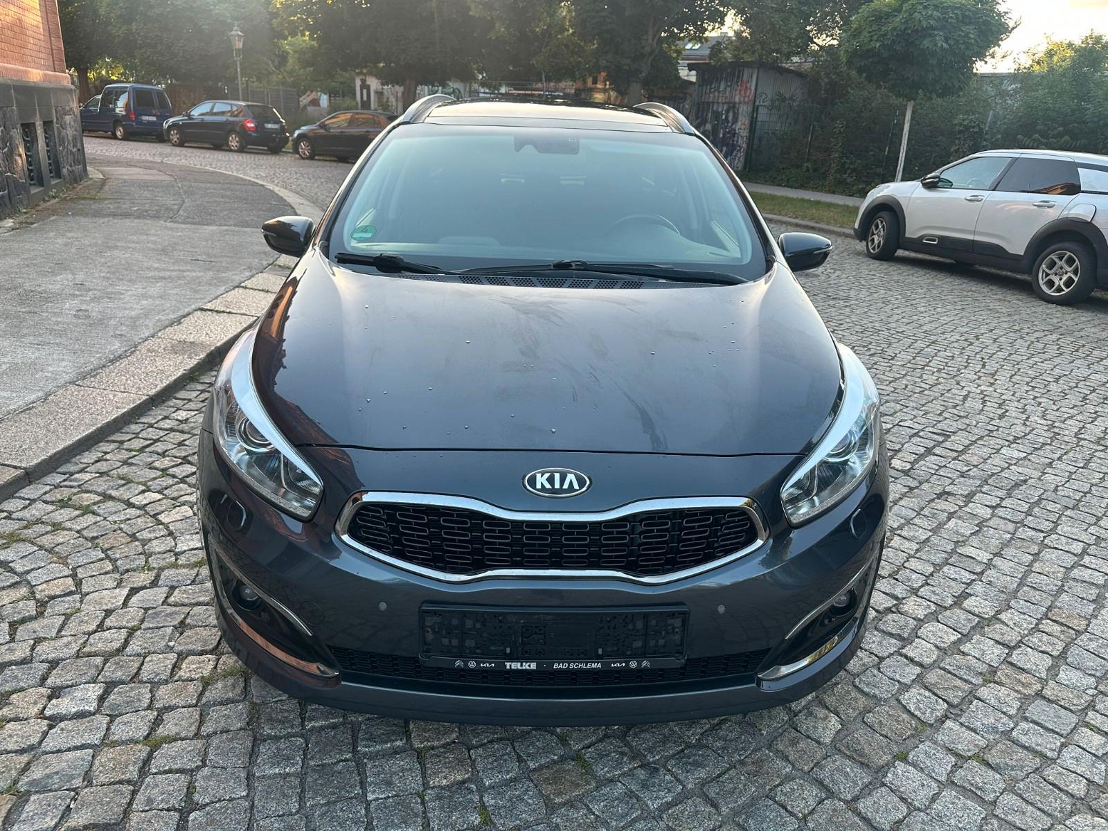 Kia cee'd Sportswagon , Automatik , Pano !!!