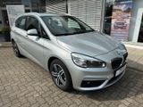 BMW 220i Active Tourer Sport Line +RFK +Navi+SHZ+LED - BMW in Freiburg