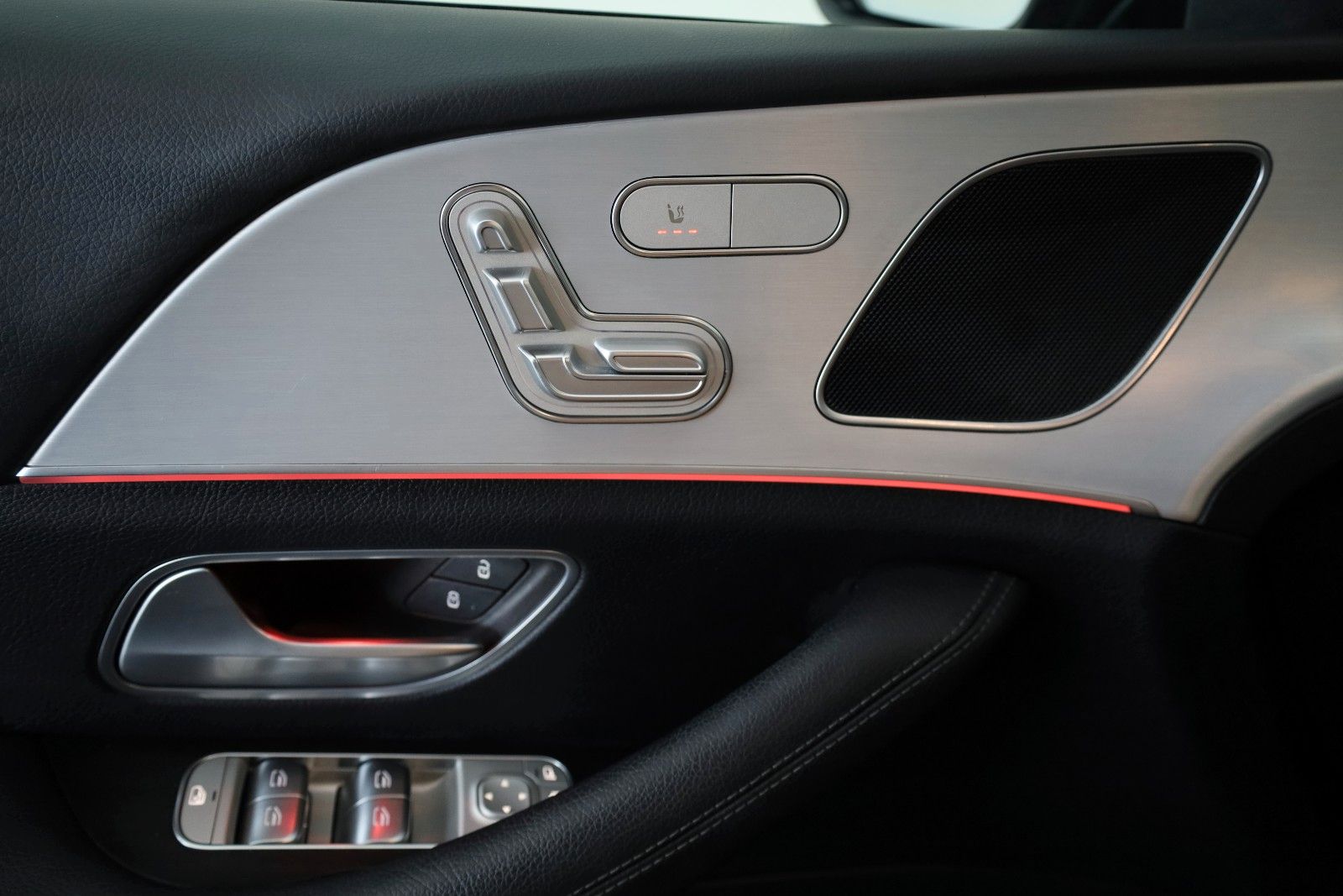 Fahrzeugabbildung Mercedes-Benz GLE 350 de 4Matic,Leder,Navi,LED,SH,360Kamera