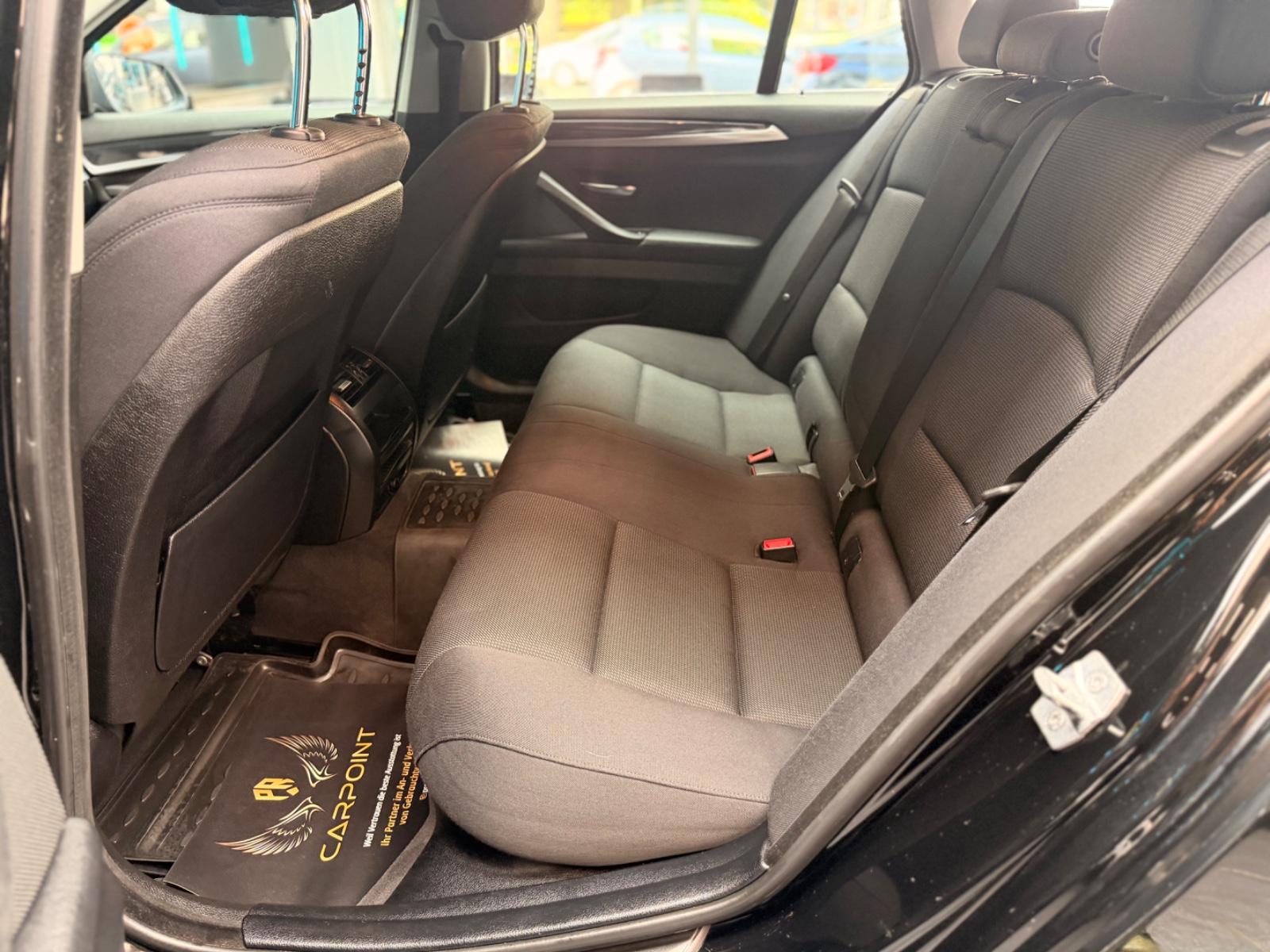 BMW 520i  Touring Bi-Xenon/AHK/Navi/BT/SHZ/PDC