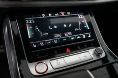 AUDI SQ8 4.0 TDI quattro | Matrix | Pano | AHK | 22" AUDI SQ8 4.0 TDI quattro | Matrix | Pano | AHK | 22"