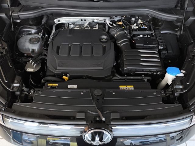 Fahrzeugabbildung Volkswagen Tiguan 2.0 TDI SCR DSG Goal IQ.LIGHT HD-MATRIX N