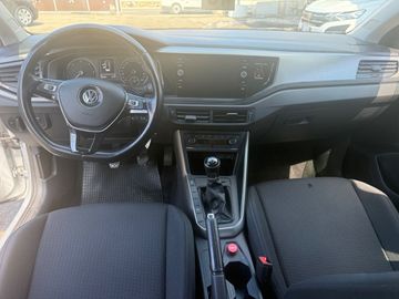 Volkswagen Polo - 10