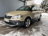 Skoda Fabia Scout Automatik Tempomat Sitzheizung  PDC - Skoda Fabia: Scout