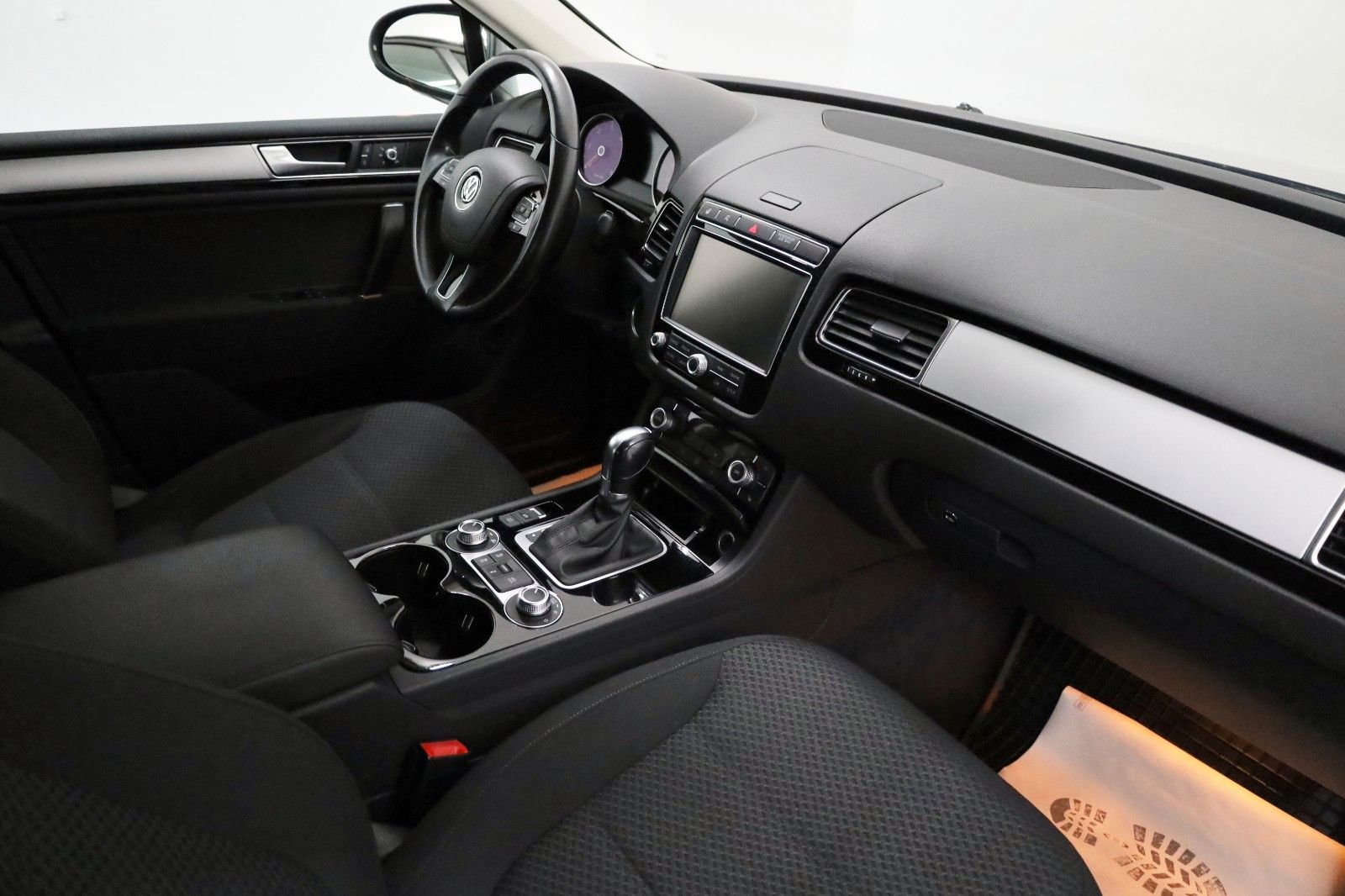 Fahrzeugabbildung Volkswagen Touareg V6 TDI 4M Navi,Xenon,360° Kamera,AHK