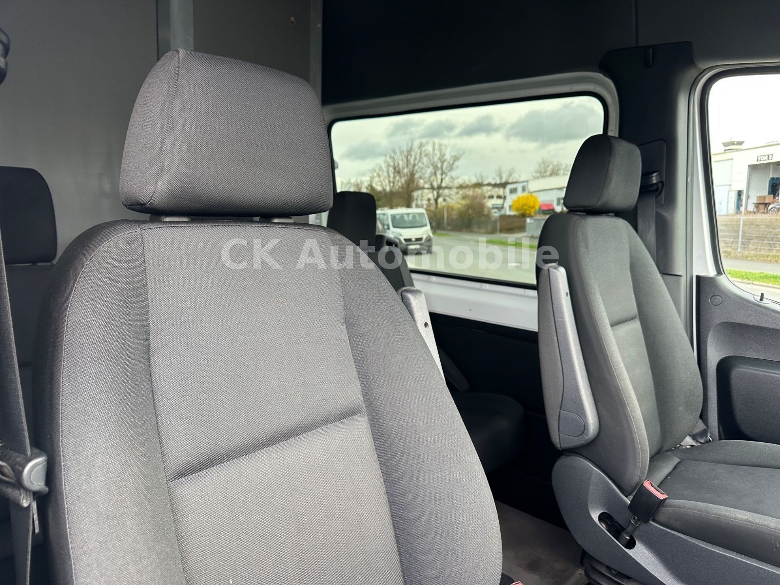 Fahrzeugabbildung Mercedes-Benz Sprinter III Kasten 319 V6 RWD Mixto/Autom./Navi
