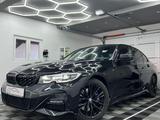 BMW 330i xDrive M-SPORT/LIVE COC/HiFi/DEUTSCH - BMW 330: Alcantara