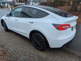 Tesla Model Y Hinterradantrieb RWD AHK weiß *Garantie* - Tesla Model Y: Rwd