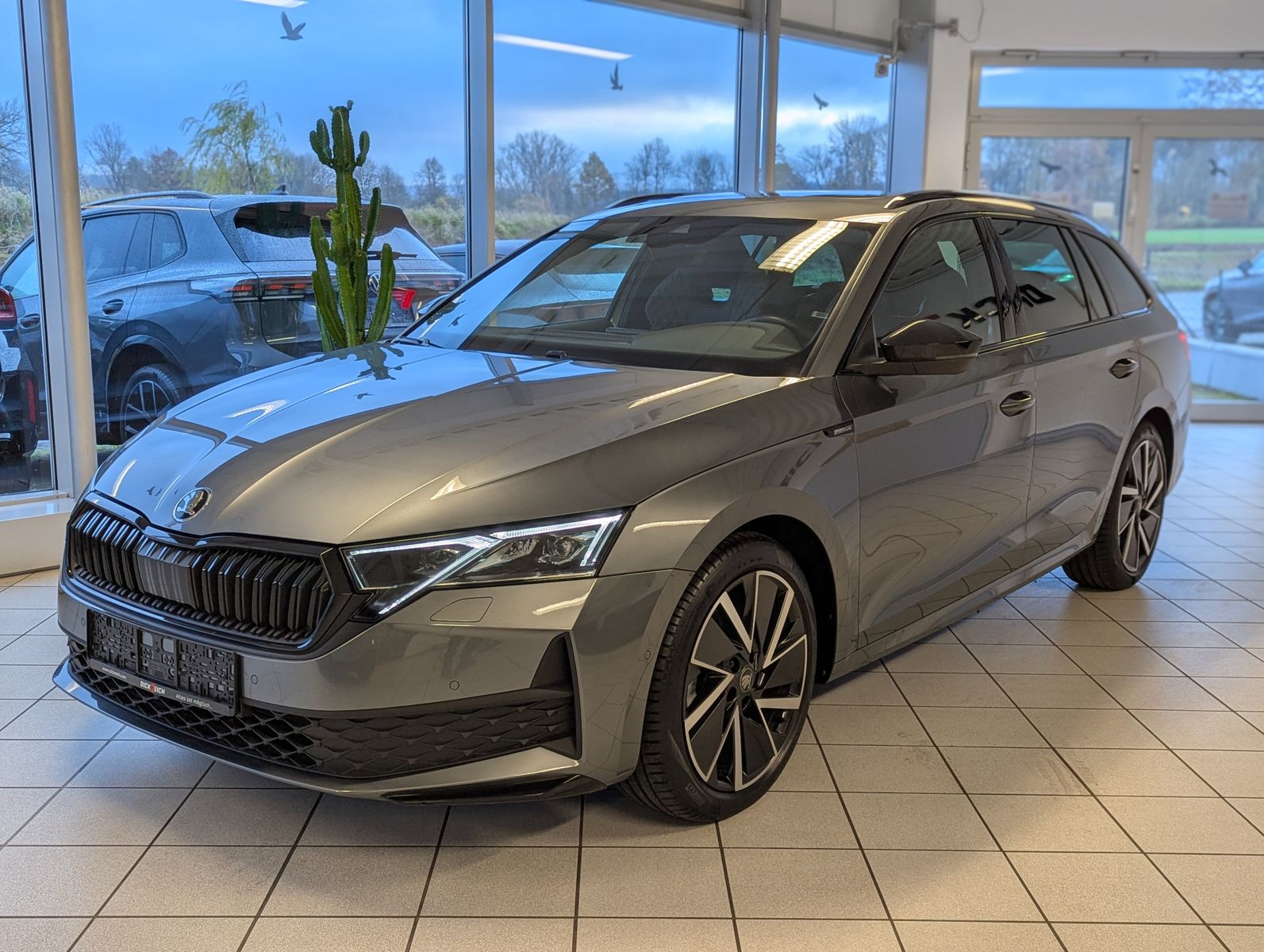 Изображение автомобиля SKODA Octavia 1.5 TSI Sportline Pano Martix Cam AHK