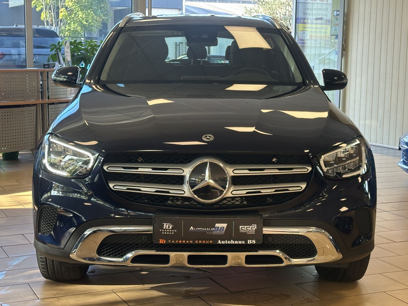 Mercedes-Benz GLC 220 d*4Matic*AHK*MBUX*Leder*CAM*Navi*1.Hand imagem 2
